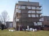 Obrzek - Zateplení štítů panelového domu